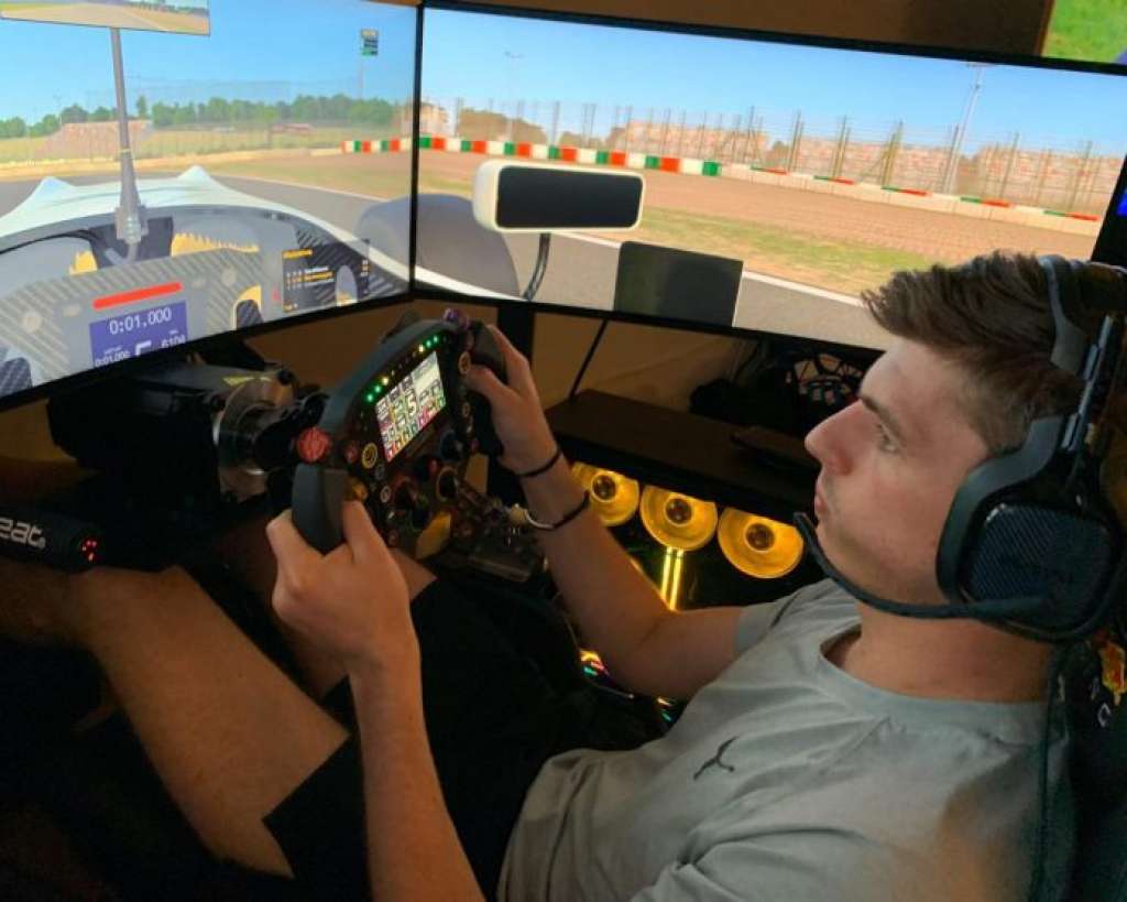 Max Verstappen on Simulator